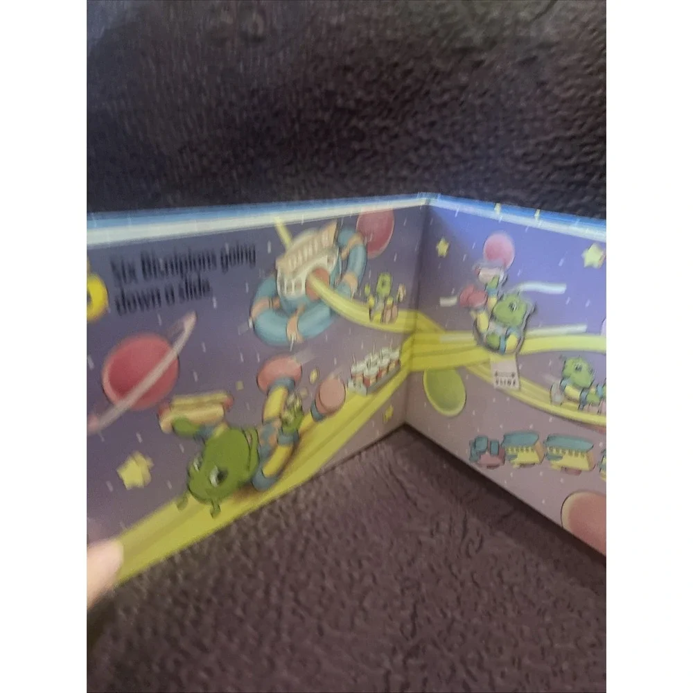 Discovery Books Bisnipian Blast-Off An Action Counting Book by Laurie Abel Popup